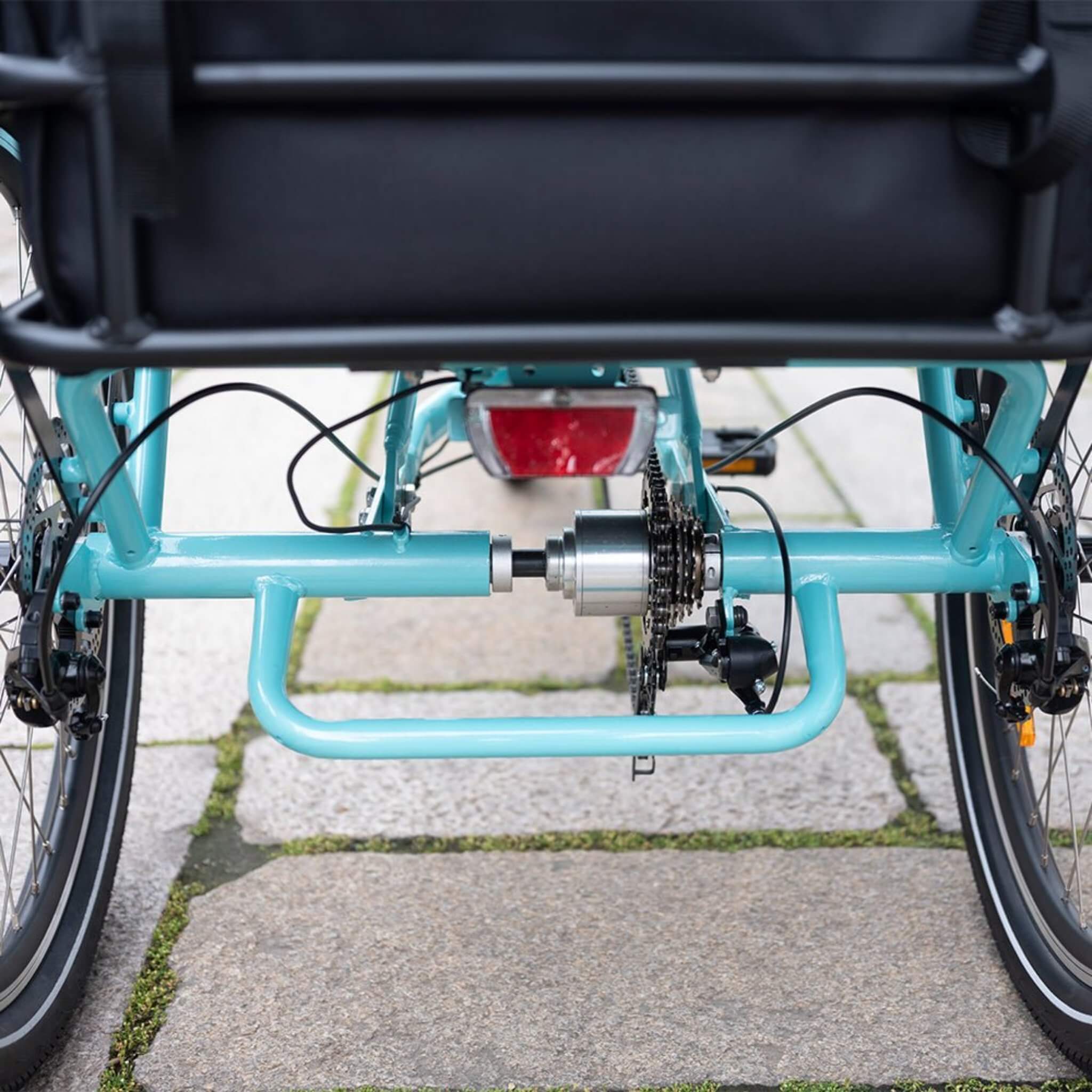 Dwmeigi MG2301 Silverado 24" 48V/13AH 750W Folding Electric Tricycle, 330LBS (SAK96815)