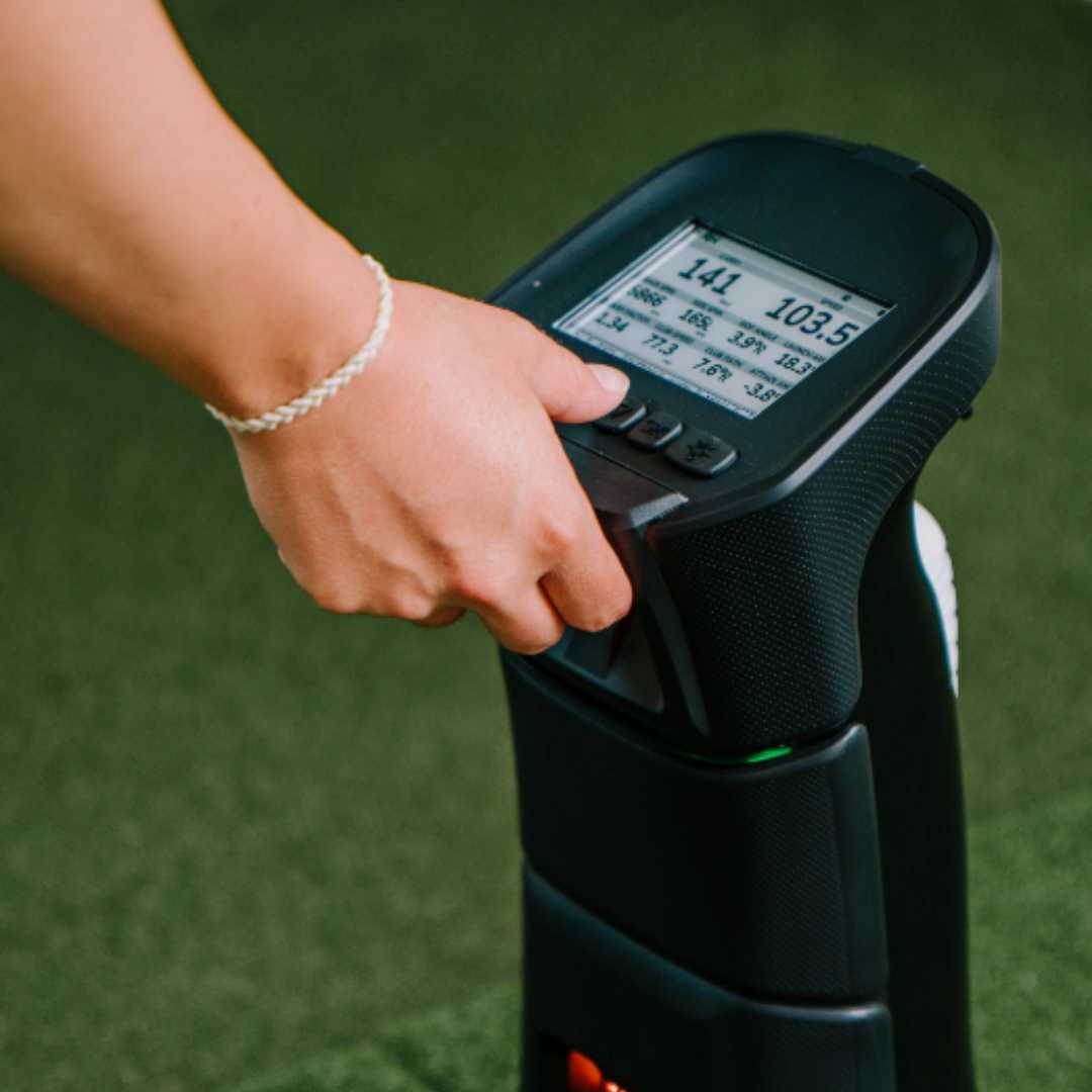 Shop Indoor Golf Uneekor EYE MINI SIG8 Golf Simulator Package