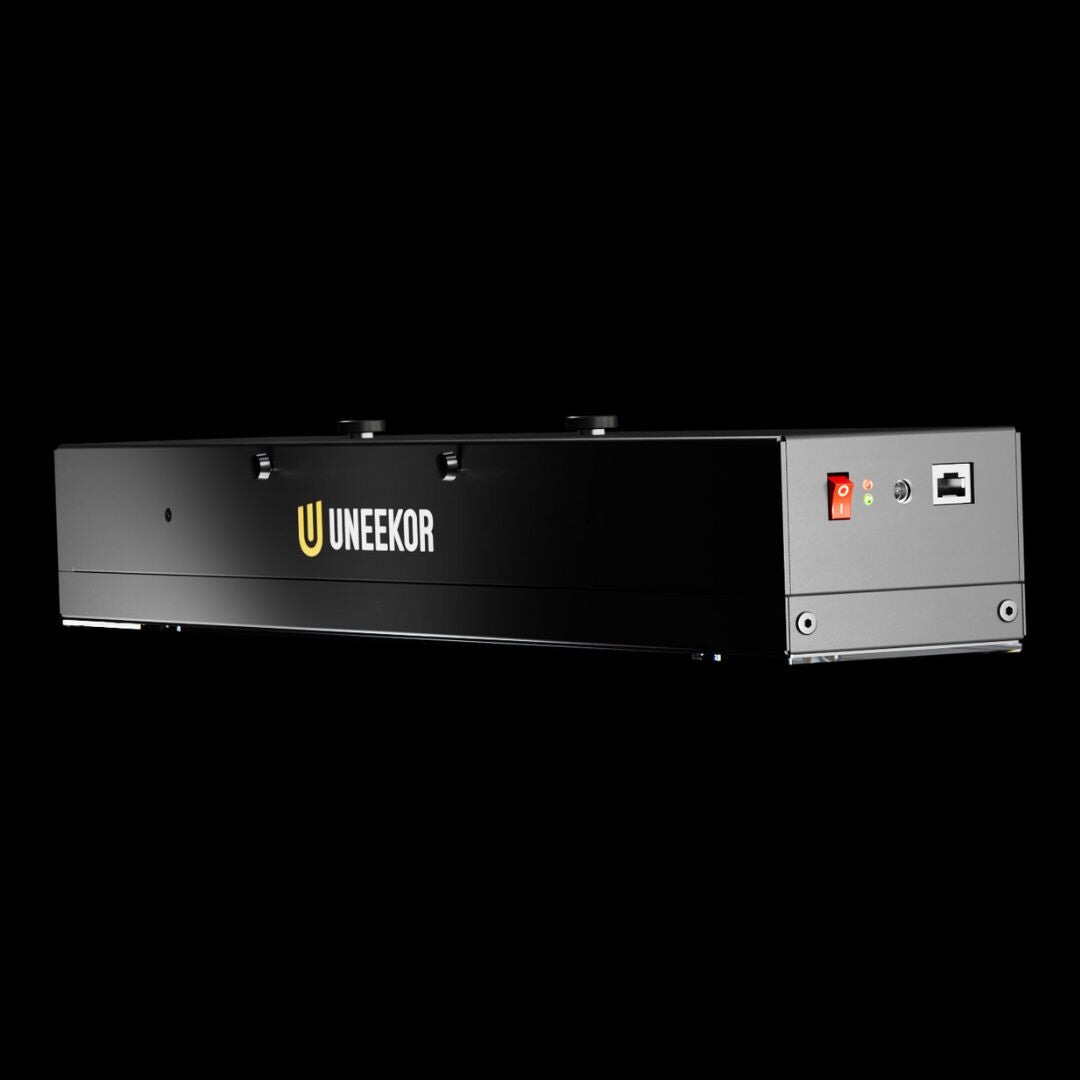 Shop Indoor Golf Uneekor EYE XR Launch Monitor