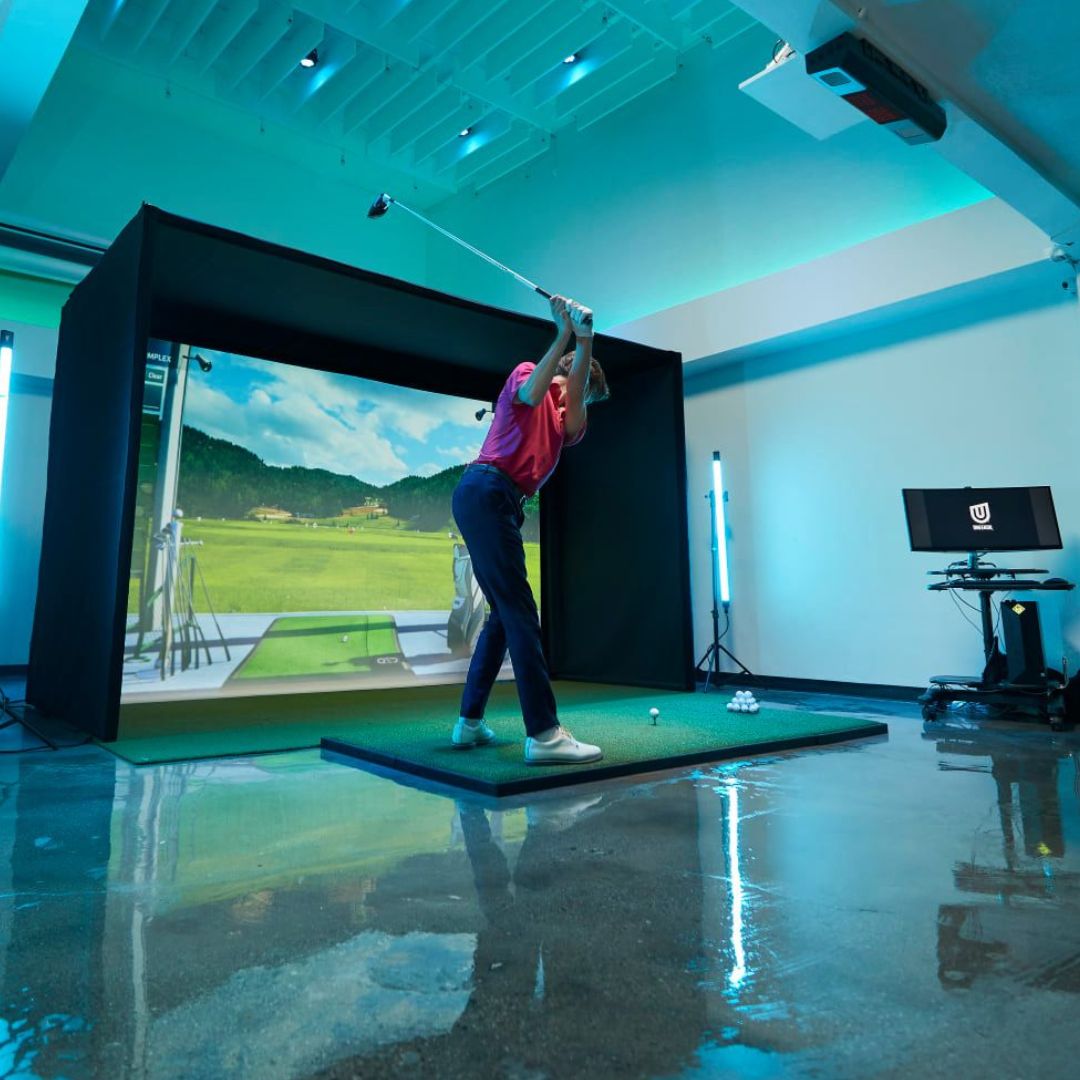Shop Indoor Golf Uneekor QED SIG10 Golf Simulator